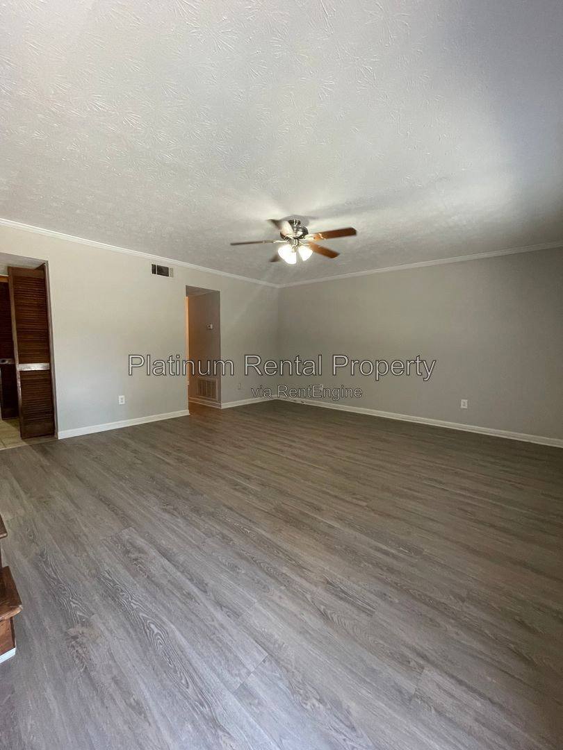 Apartment for rent at 2130 Kings Gate Circle SW #C, Snellville, GA 30078
