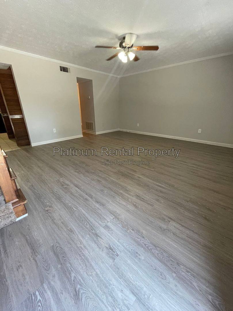 Apartment for rent at 2130 Kings Gate Circle SW #C, Snellville, GA 30078