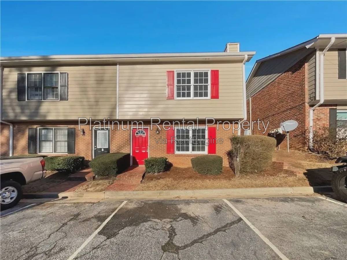 Apartment for rent at 2130 Kings Gate Circle SW #C, Snellville, GA 30078