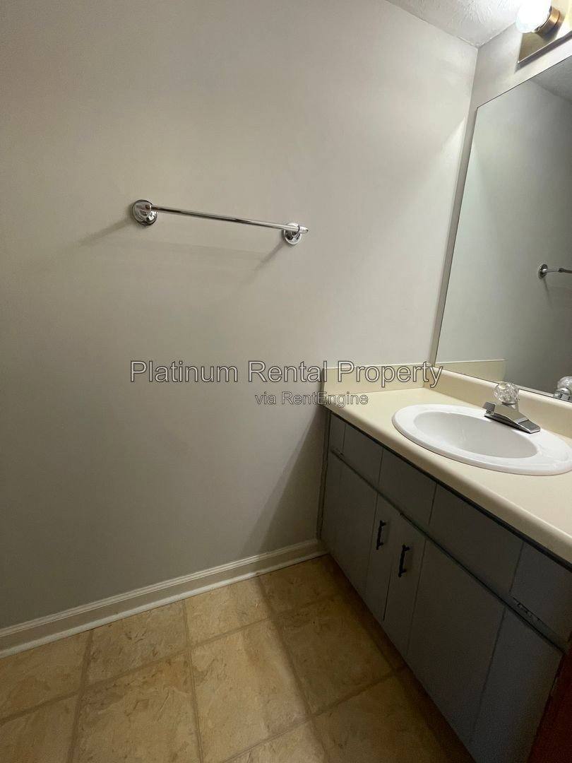 Apartment for rent at 2130 Kings Gate Circle SW #C, Snellville, GA 30078
