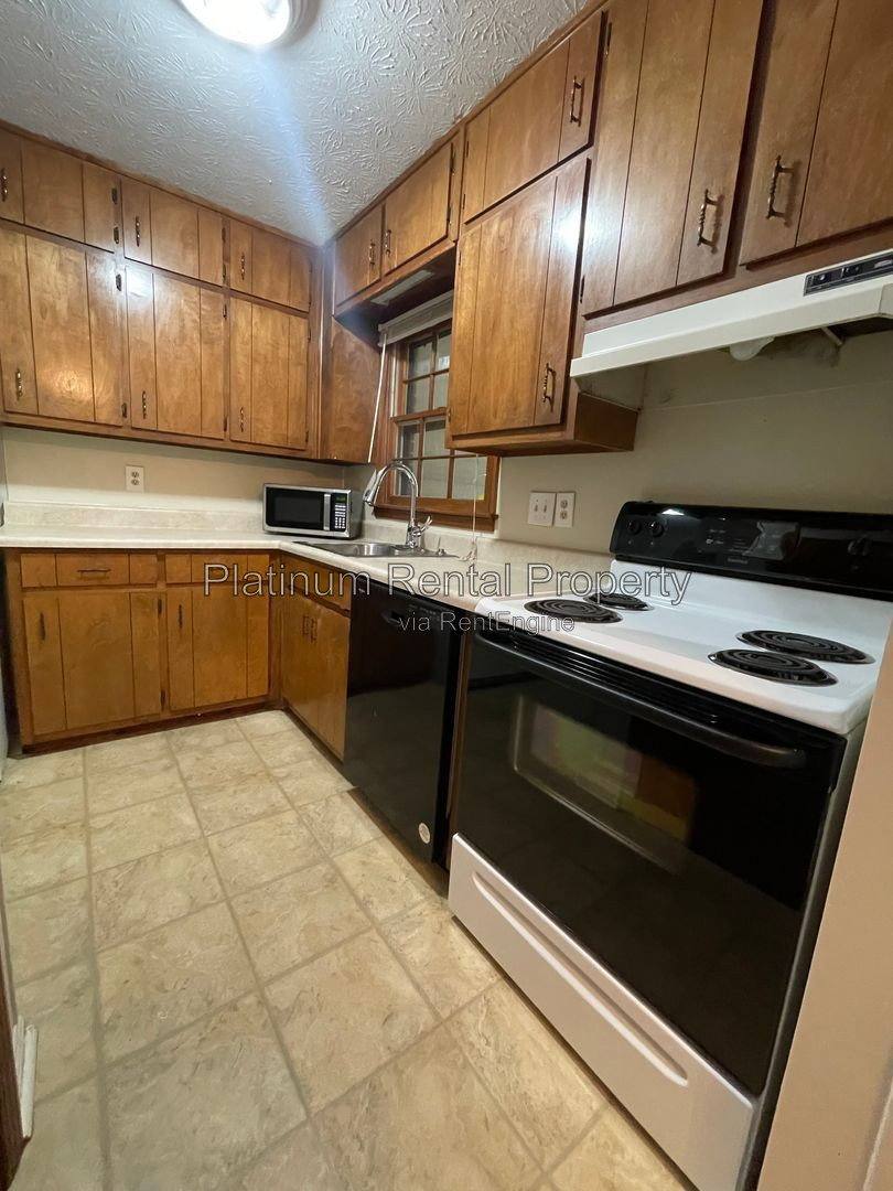 Apartment for rent at 2130 Kings Gate Circle SW #C, Snellville, GA 30078