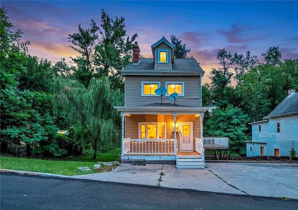 House for rent at 14 Arnold, Pittsburgh, PA 15205