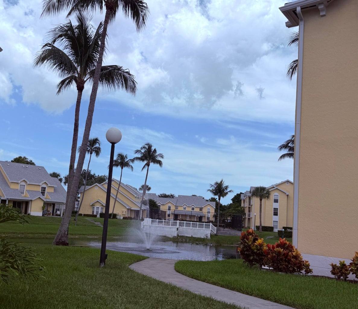 Apartment for rent at 6347 La Costa Dr, Boca Raton, FL 33433