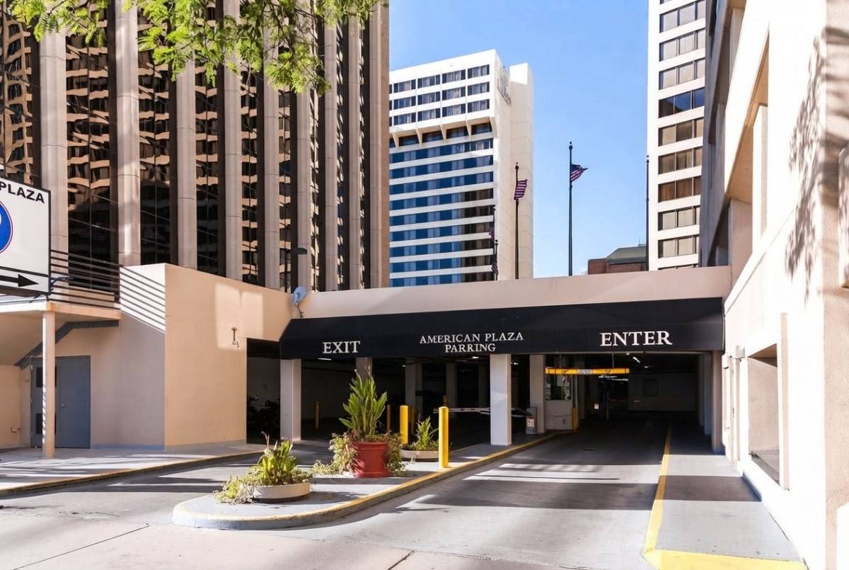 Condo for rent at 44 W 300 S, Salt Lake City, UT 84101