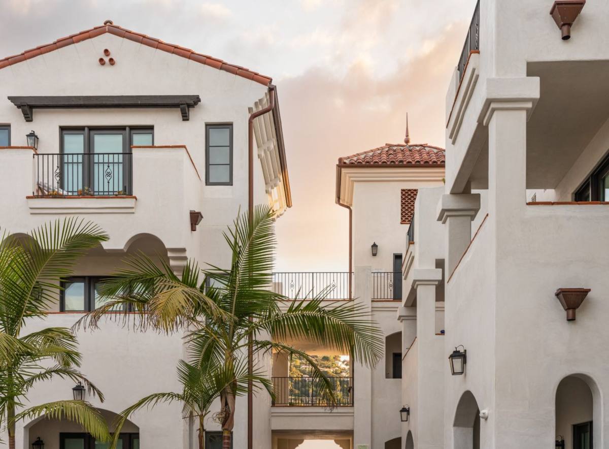 Apartment for rent at 835 E Canon Perdido St, Santa Barbara, CA 93103