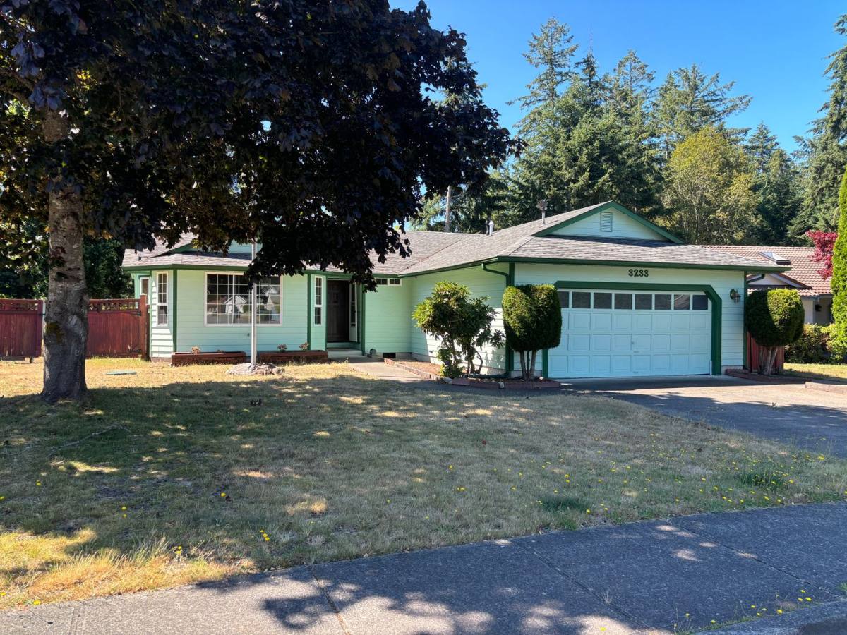 House for rent at 3233 Jeri Dr NE, Olympia, WA 98516