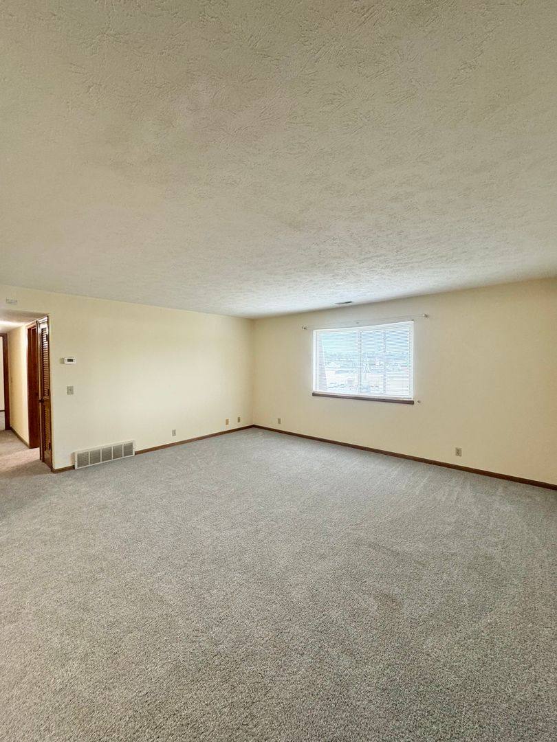 Apartment for rent at 2665 N 93rd St, Omaha, NE 68134