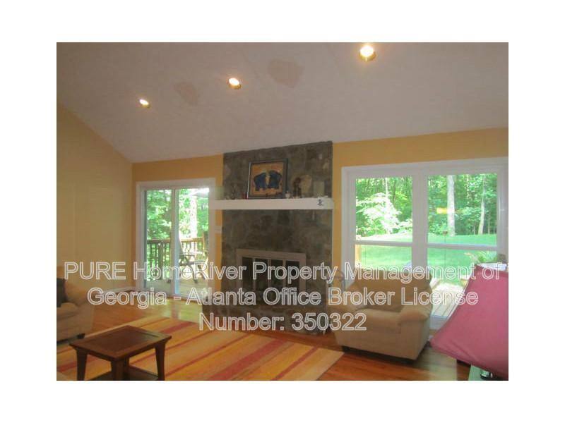 House for rent at 9160 Martin Rd, Roswell, GA 30076