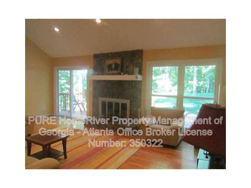 House for rent at 9160 Martin Rd, Roswell, GA 30076