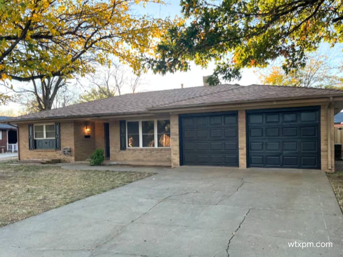 House for rent at 3406 Royal Rd, Amarillo, TX 79109
