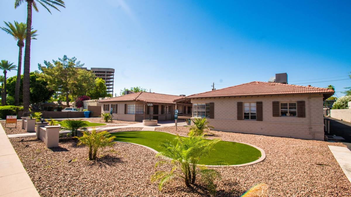 Apartment for rent at 114 E Mariposa St, Phoenix, AZ 85012