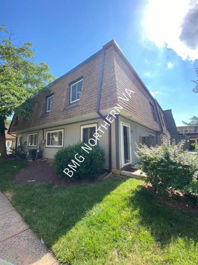 Townhouse for rent at 3866 Manzanita Place #B, Alexandria, VA 22309