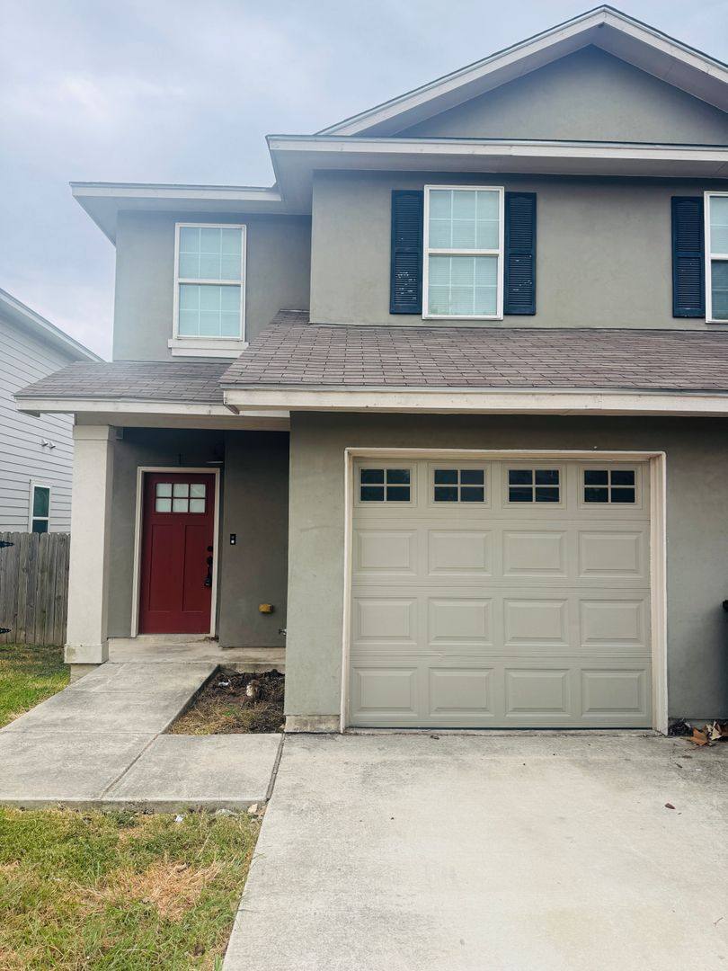 Townhouse for rent at 6310 Melanzane Ave #1, San Antonio, TX 78233
