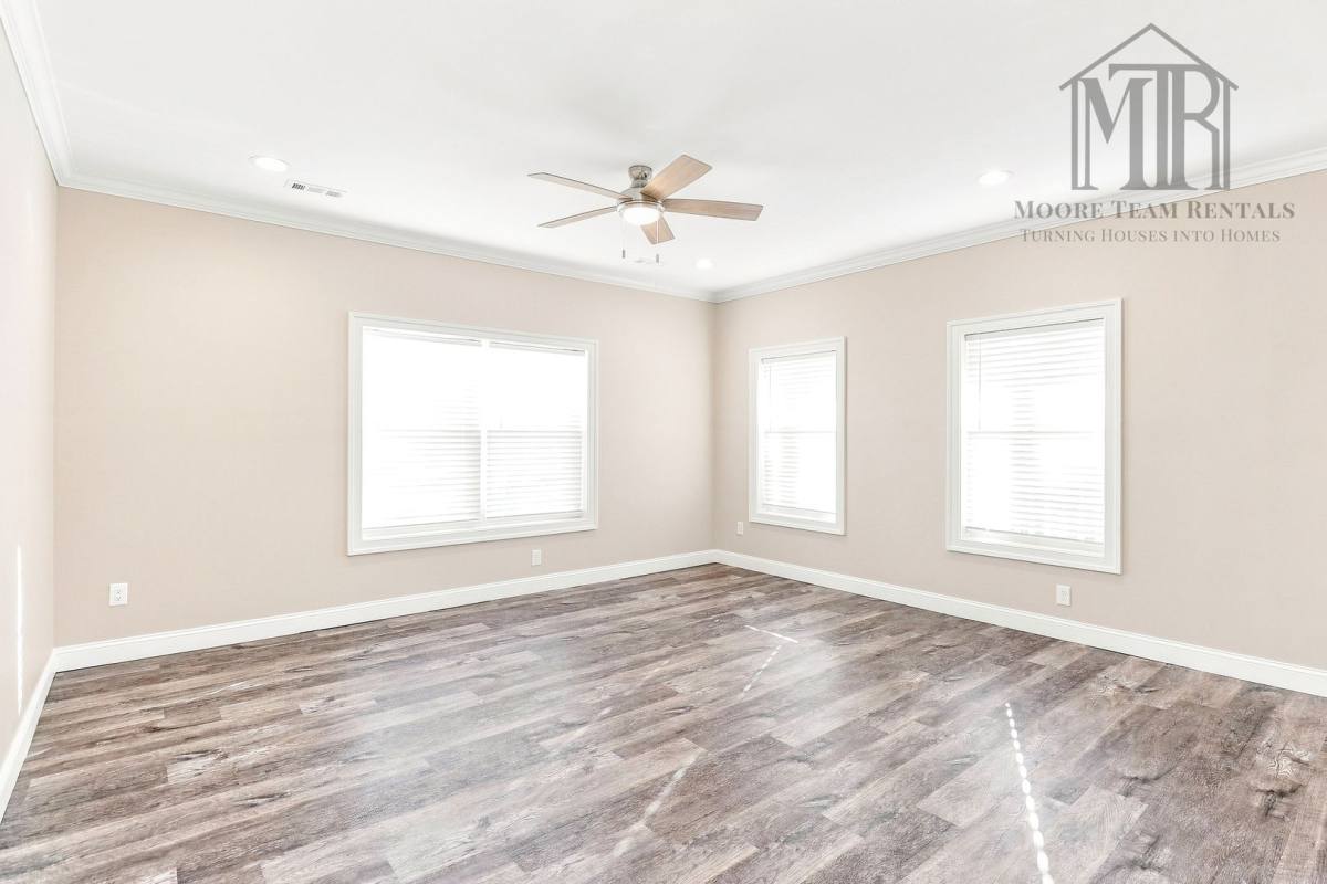 House for rent at 2095 Orchard Rd #2, Flat Rock, NC 28731