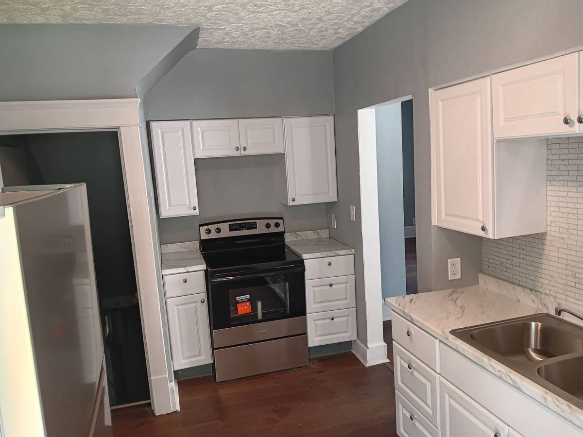 House for rent at 2277 5th St SW, Akron, OH 44314
