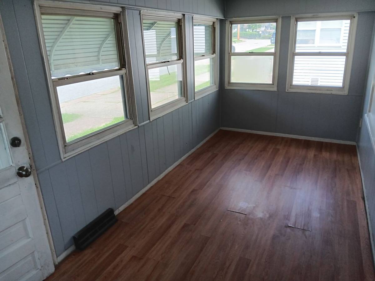 House for rent at 2277 5th St SW, Akron, OH 44314