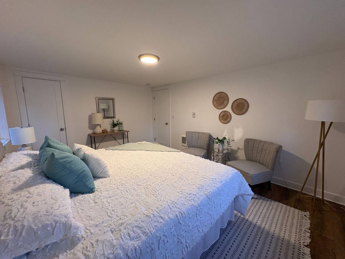 Townhouse for rent at 4563 NE 47th Ave, Portland, OR 97218
