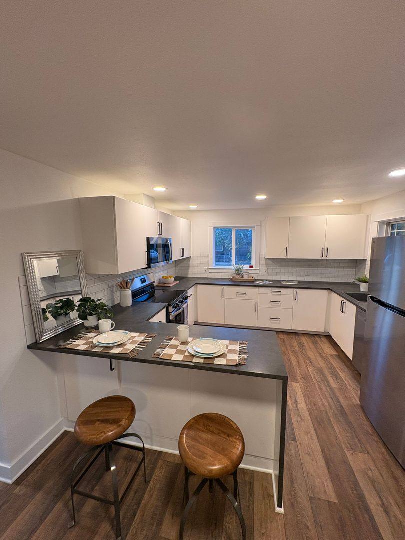 Townhouse for rent at 4563 NE 47th Ave, Portland, OR 97218