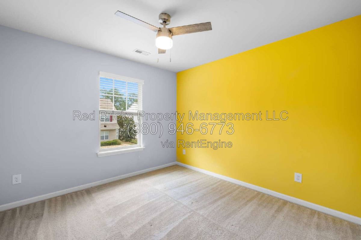 Townhouse for rent at 14054 Singleleaf Lane, Charlotte, NC 28278