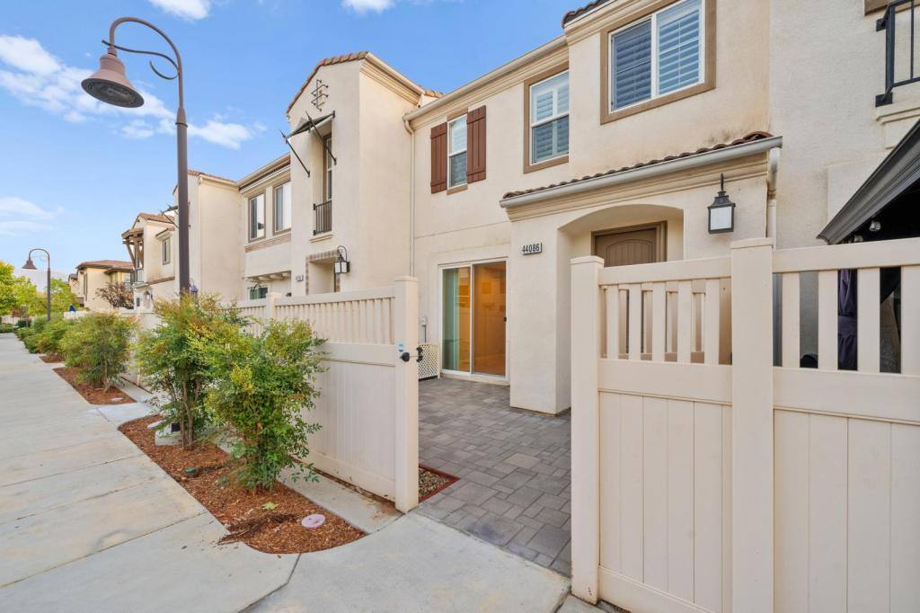 44086 Calle Luz, Temecula, CA 92592