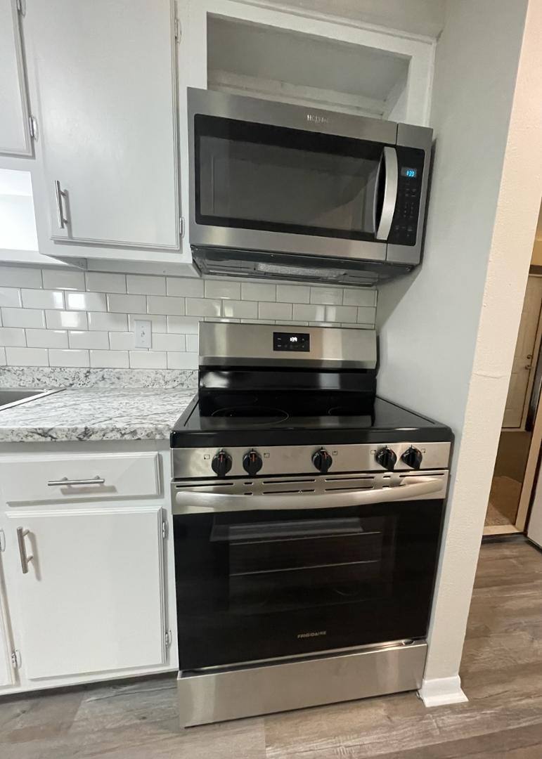 Apartment for rent at 27772-27796 Oregon Rd, Perrysburg, OH 43551