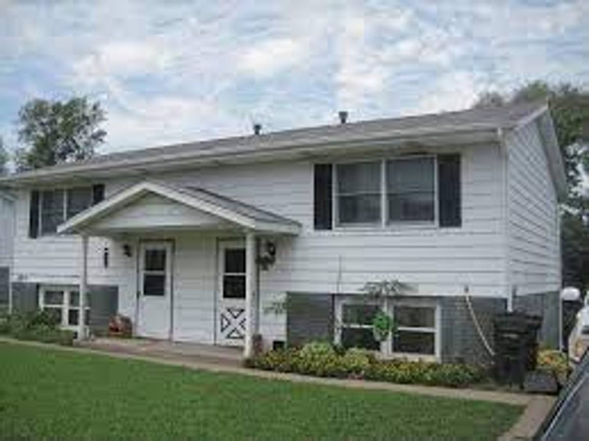 Apartment for rent at 1916 W 75th Place, Davenport, IA 52806