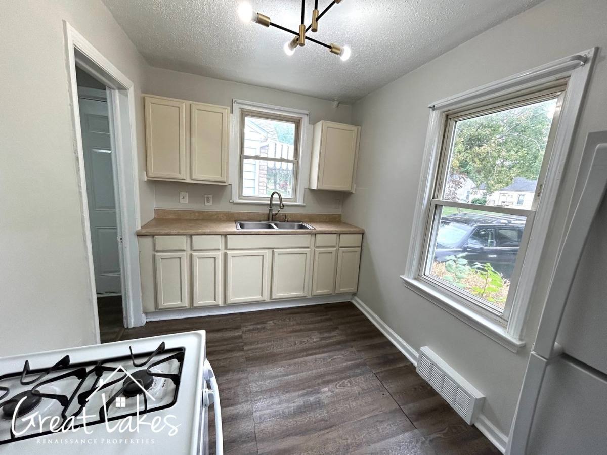 House for rent at 18541 Washtenaw St, Harper Woods, MI 48225