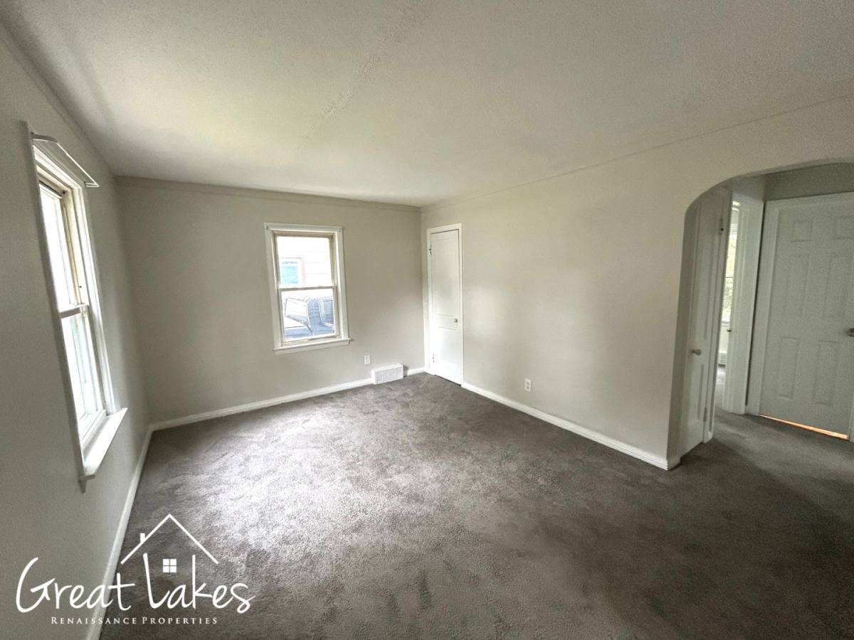 House for rent at 18541 Washtenaw St, Harper Woods, MI 48225