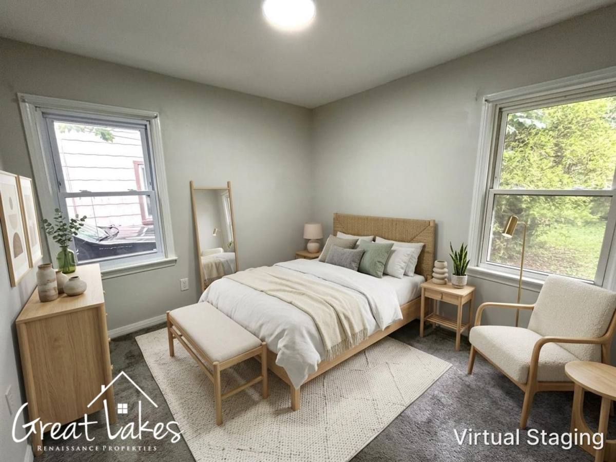 House for rent at 18541 Washtenaw St, Harper Woods, MI 48225