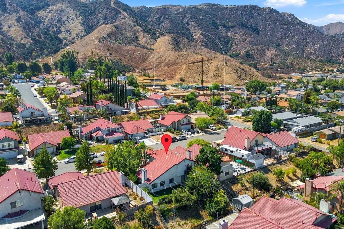 House for rent at 15630 Half Moon Dr, Lake Elsinore, CA 92530