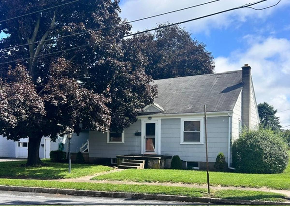 House for rent at 115 Winters Lane, Montoursville, PA 17754