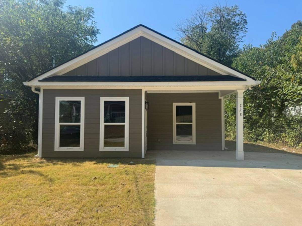 House for rent at 228 E Render St, Lagrange, GA 30241