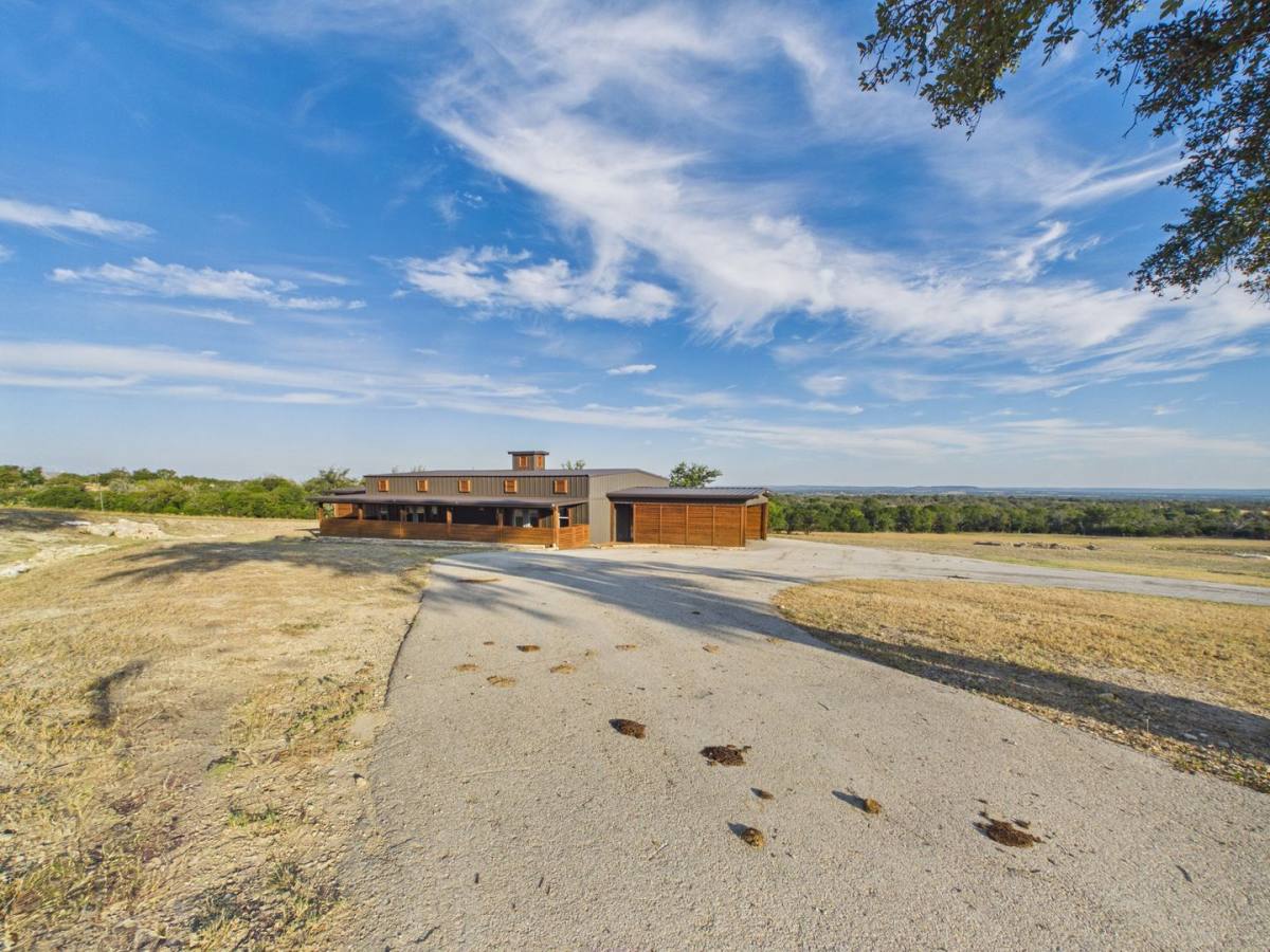 House for rent at 1016 Luckenbach-Cain City Rd, Fredericksburg, TX 78624