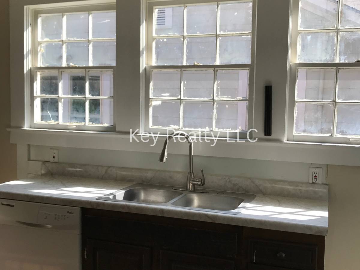 House for rent at 2309 Elliott St, Alexandria, LA 71301