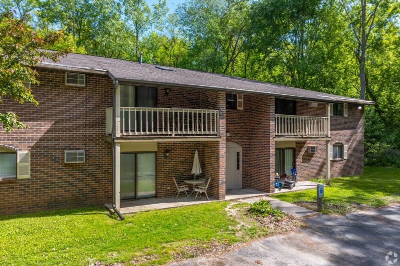 Apartment for rent at 516 Baird Creek Rd #1, Green Bay, WI 54311