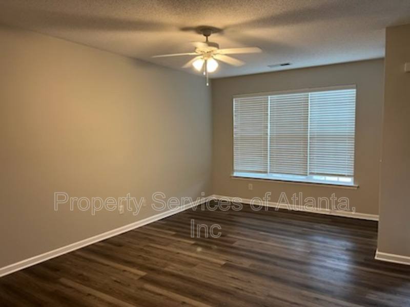Townhouse for rent at 7420 Battlecreek Lane, Jonesboro, GA 30236