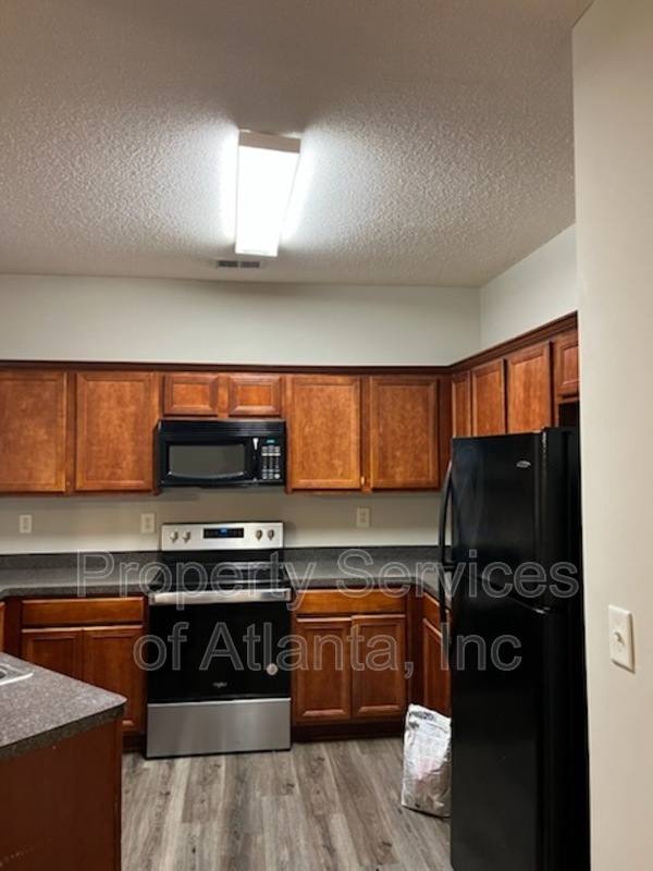 Townhouse for rent at 7420 Battlecreek Lane, Jonesboro, GA 30236