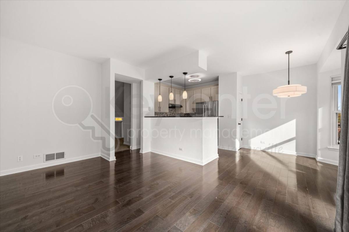 House for rent at 2411 Courtyard Circle #4, Aurora, IL 60506