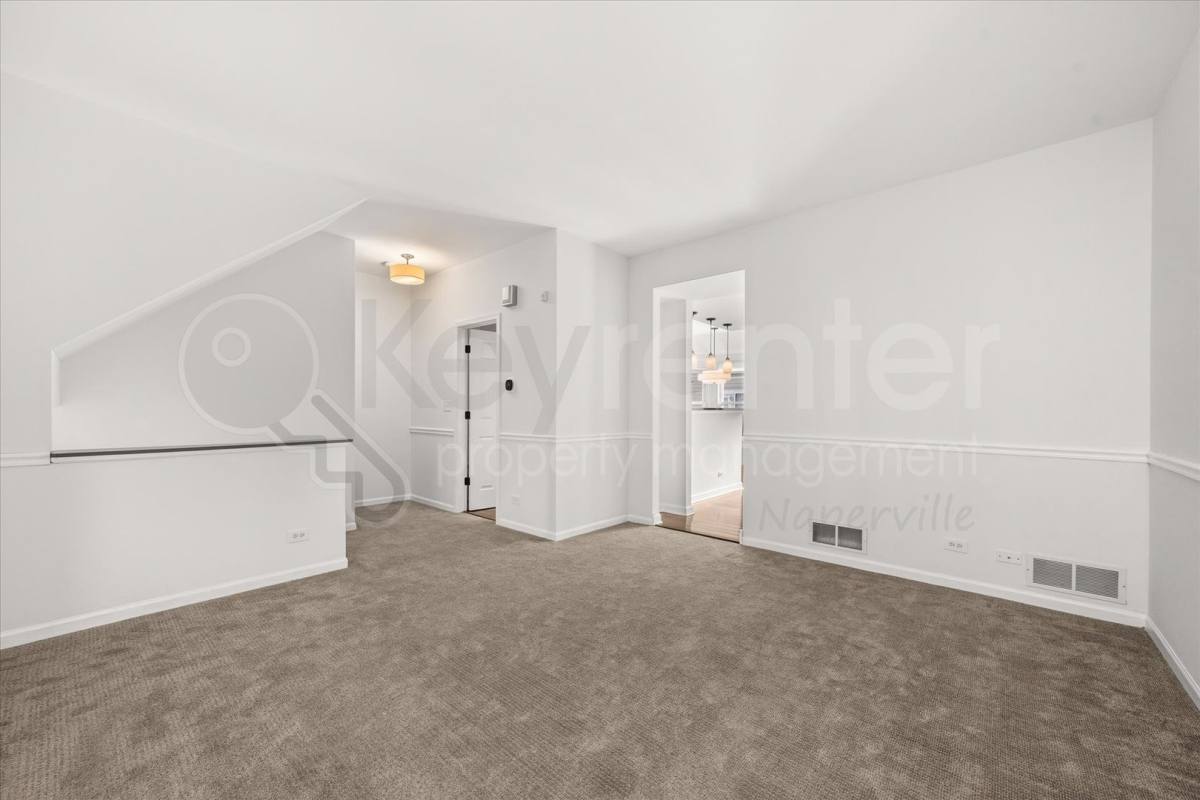 House for rent at 2411 Courtyard Circle #4, Aurora, IL 60506