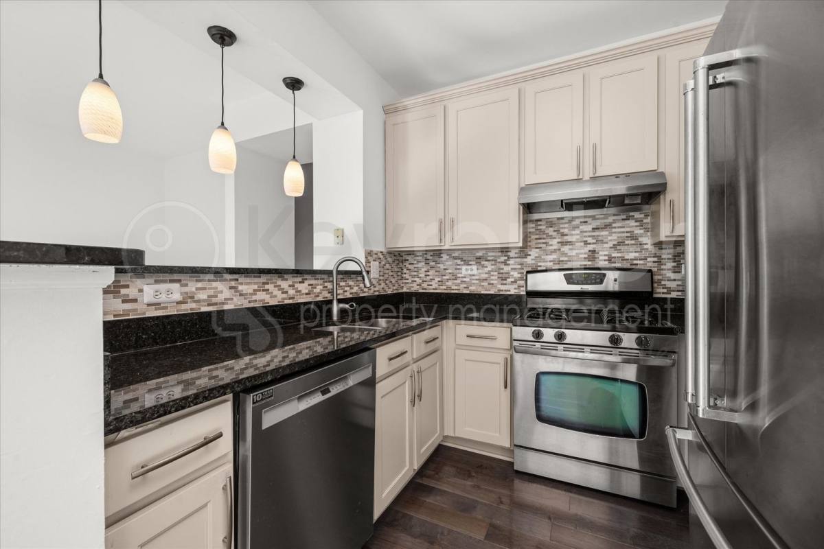 House for rent at 2411 Courtyard Circle #4, Aurora, IL 60506