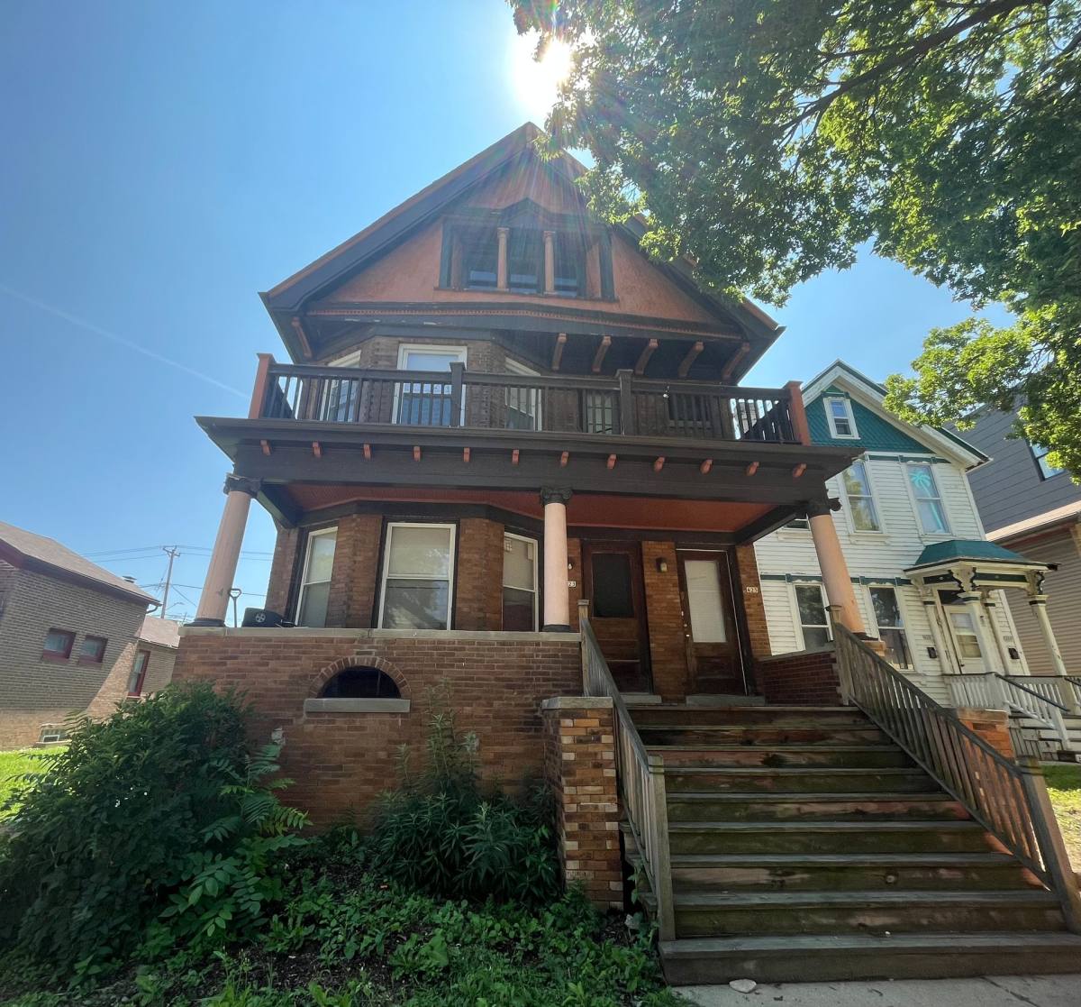 Apartment for rent at 421-425 W Washington St, Milwaukee, WI 53204