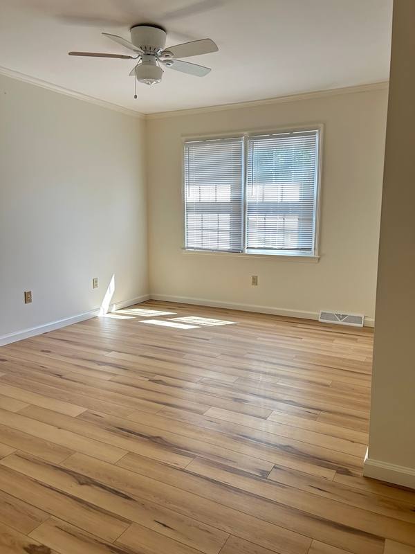 Townhouse for rent at 107 Rainbow Circle #9, Mauldin, SC 29662
