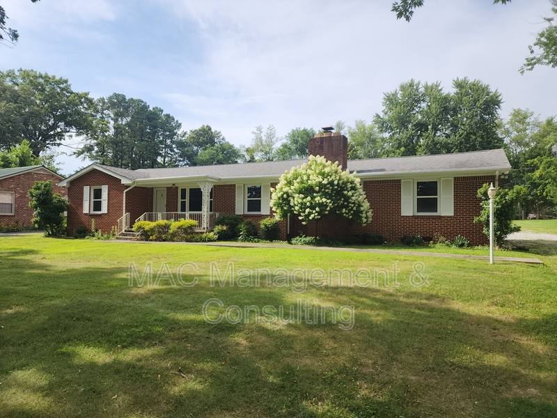House for rent at 340 E 14th St, Cookeville, TN 38501