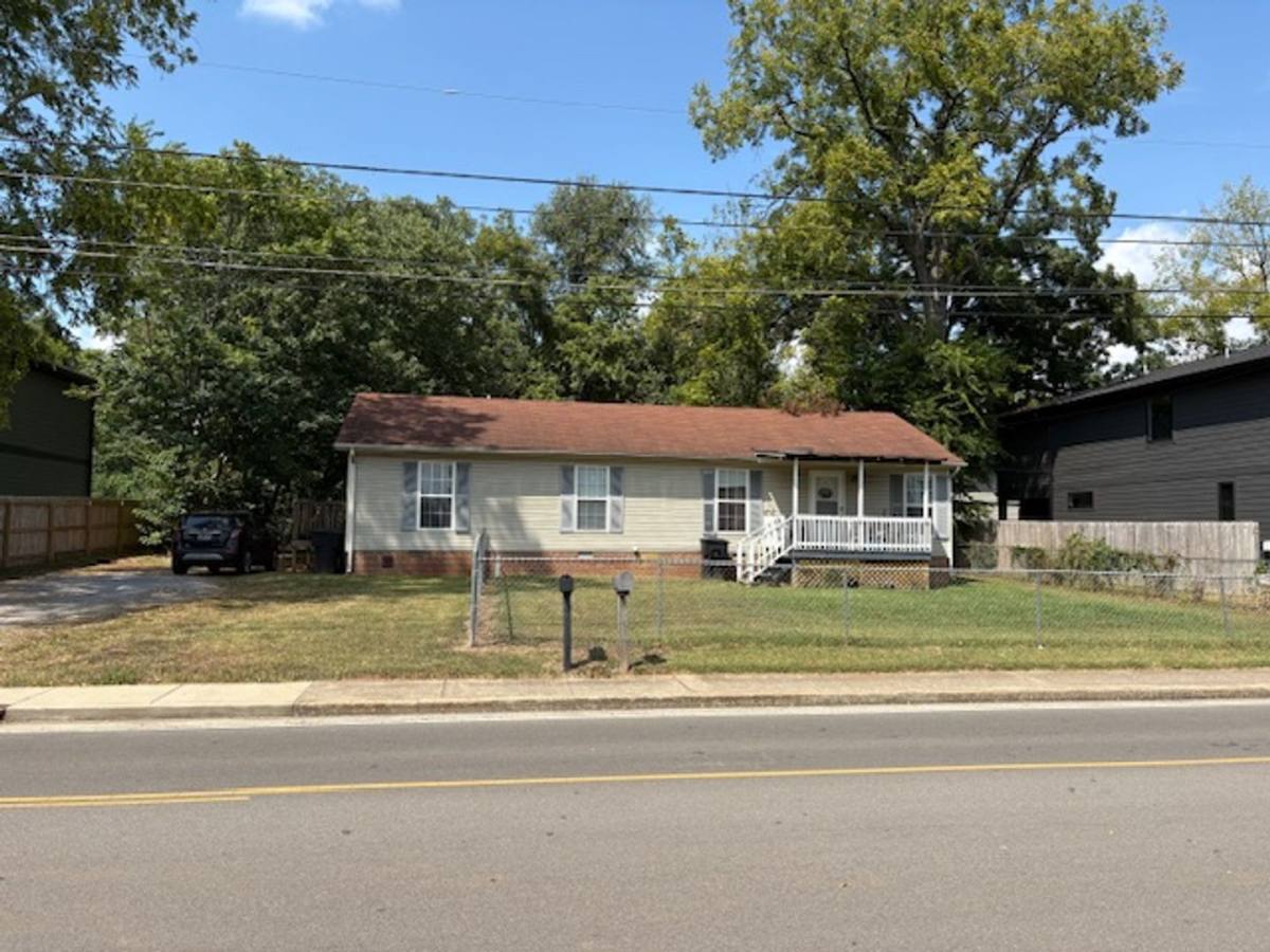 Townhouse for rent at 717-B N Highland Ave, Murfreesboro, TN 37130