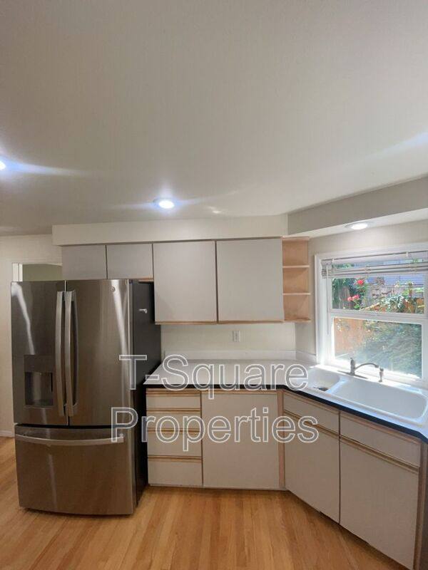 House for rent at 1817 235th Place NE, Sammamish, WA 98074