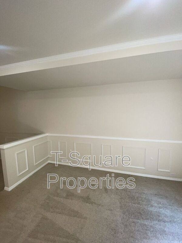 House for rent at 1817 235th Place NE, Sammamish, WA 98074