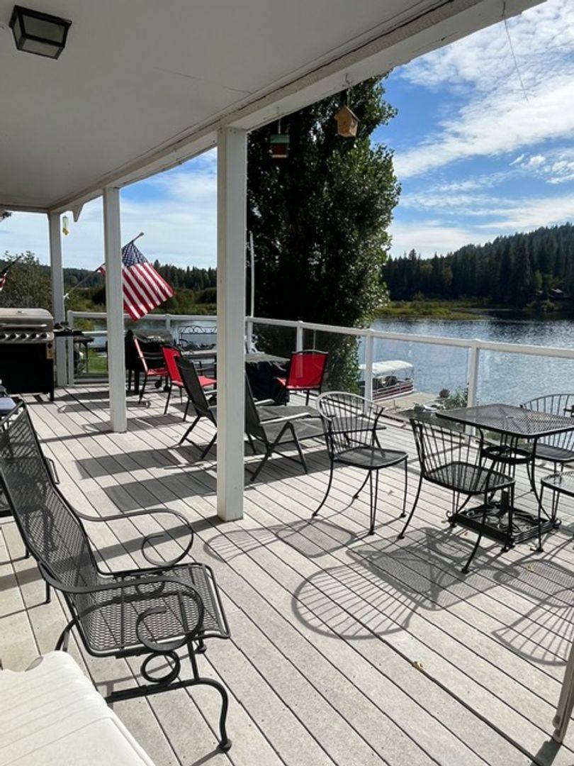 House for rent at 101 N Viewpoint Rd, Newport, WA 99156