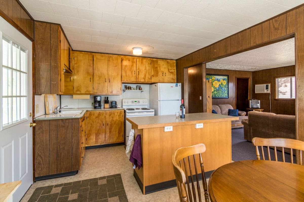 House for rent at 101 N Viewpoint Rd, Newport, WA 99156