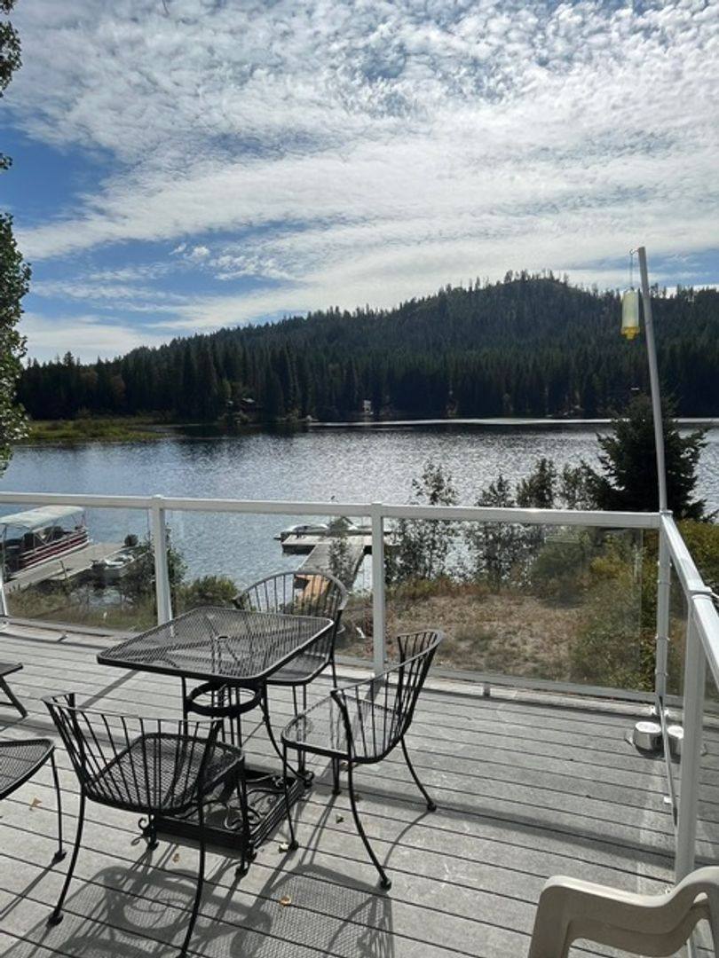House for rent at 101 N Viewpoint Rd, Newport, WA 99156