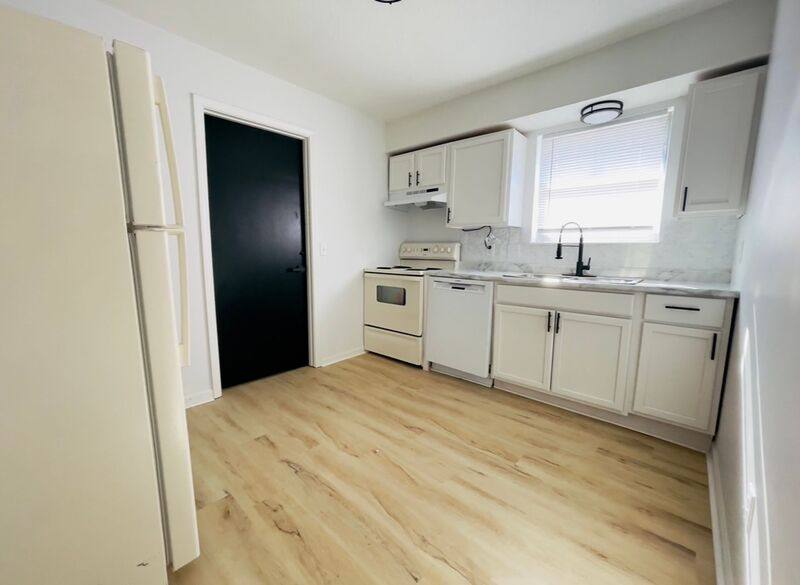 Apartment for rent at 1406 Magnolia W #7, Excelsior Springs, MO 64024